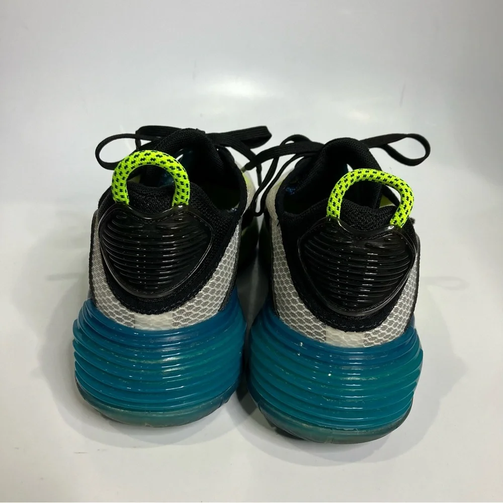 Nike Air Max‎ volt sneakers size 5 youth athletic activewear casual school shoes